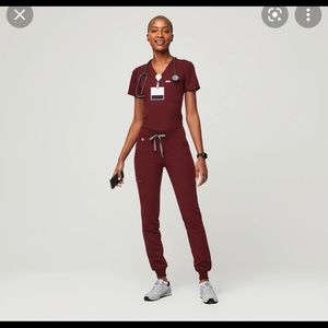 WOMENS FIGS - Maroon Set